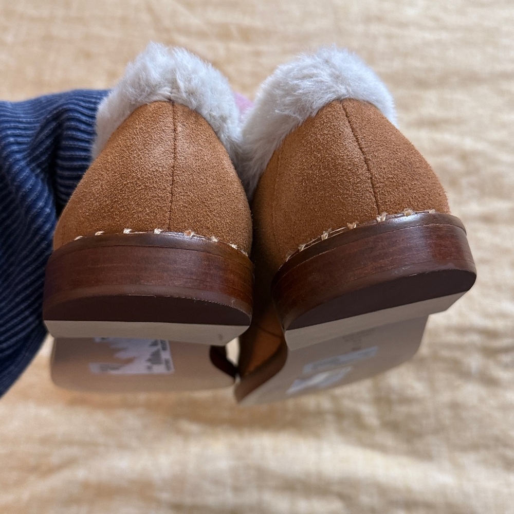 SCHUTZ Christie Furry Loafer - Picture 15 of 17